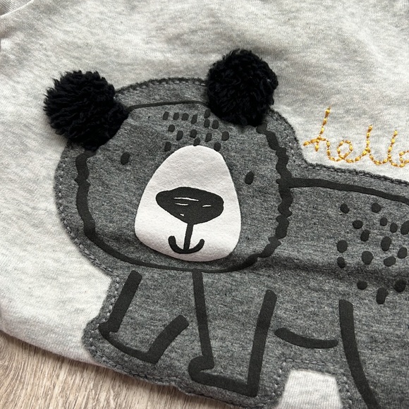 3-6 M Gerber NWOT Onesie Lot Bear and Stripes Gray Neutral Set - Picture 2 of 4